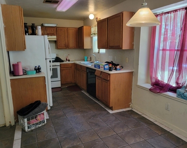8819 Roaring Point Drive - Photo Thumbnail 3