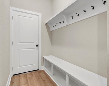 18303 Bluebird Branch Lane - Photo Thumbnail 17
