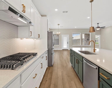 18303 Bluebird Branch Lane - Photo Thumbnail 7
