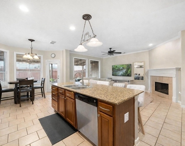 24647 Hampton Lakes Drive - Photo Thumbnail 8