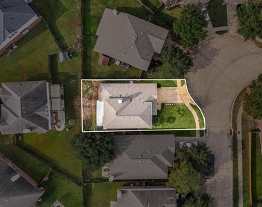 24647 Hampton Lakes Drive - Photo Thumbnail 39