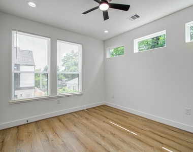 1308 Tarley Street - Photo Thumbnail 13