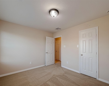 15923 Eldora Springs Court - Photo Thumbnail 36