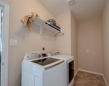 15923 Eldora Springs Court - Photo Thumbnail 12