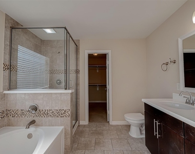 15923 Eldora Springs Court - Photo Thumbnail 22