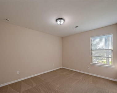 15923 Eldora Springs Court - Photo Thumbnail 25