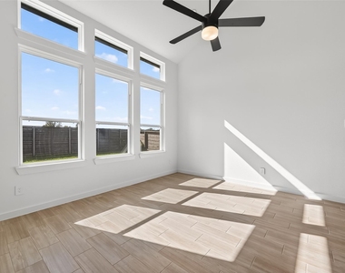 3222 Kindred Way - Photo Thumbnail 11