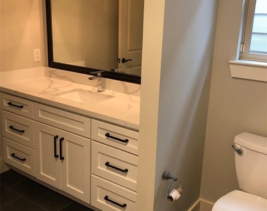 5514 Larkin Street - Photo Thumbnail 15