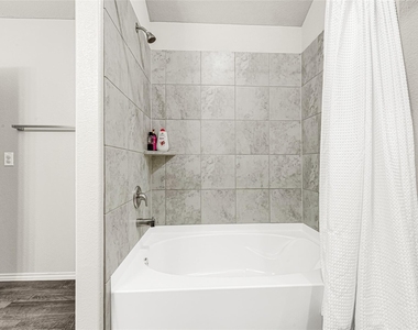 3022 Sandpiper Drive - Photo Thumbnail 13