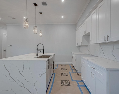 6840 Del Rio Street - Photo Thumbnail 20