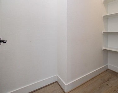 203 Danna Lane - Photo Thumbnail 11