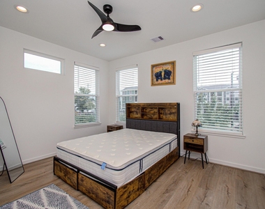 203 Danna Lane - Photo Thumbnail 13