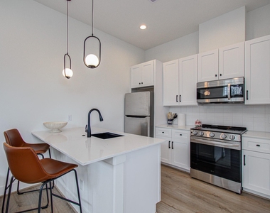 203 Danna Lane - Photo Thumbnail 8