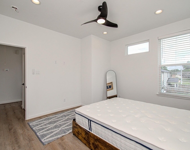 203 Danna Lane - Photo Thumbnail 16