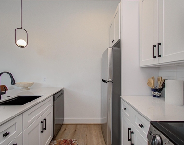 203 Danna Lane - Photo Thumbnail 9