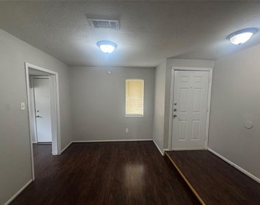 23139 Lestergate Drive - Photo Thumbnail 2