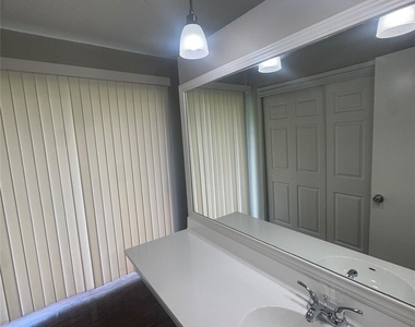 23139 Lestergate Drive - Photo Thumbnail 17