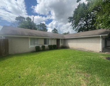 23139 Lestergate Drive - Photo Thumbnail 1