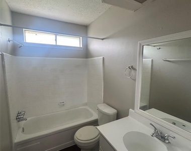 23139 Lestergate Drive - Photo Thumbnail 19