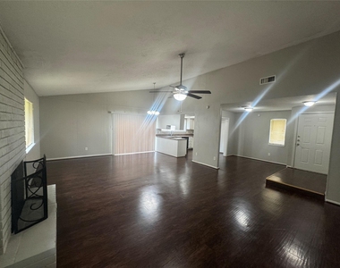 23139 Lestergate Drive - Photo Thumbnail 5