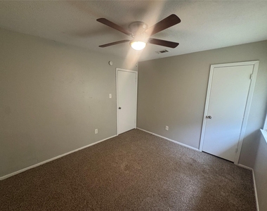 23139 Lestergate Drive - Photo Thumbnail 13