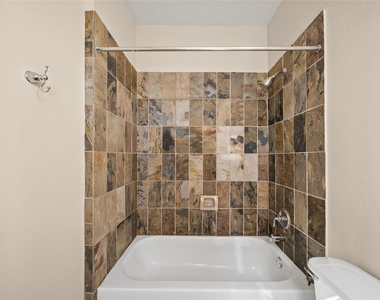 1331 W 21st Street - Photo Thumbnail 9