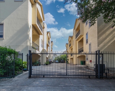 1331 W 21st Street - Photo Thumbnail 1