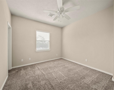 1331 W 21st Street - Photo Thumbnail 12