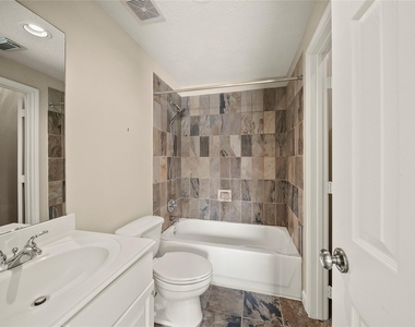 1331 W 21st Street - Photo Thumbnail 31