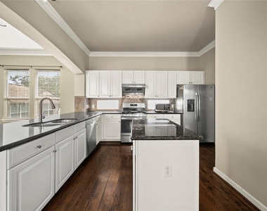 1331 W 21st Street - Photo Thumbnail 24