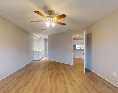 2331 Barrington Place - Photo Thumbnail 22