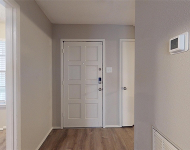 2331 Barrington Place - Photo Thumbnail 5