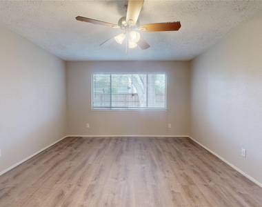 2331 Barrington Place - Photo Thumbnail 20