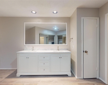 2331 Barrington Place - Photo Thumbnail 25
