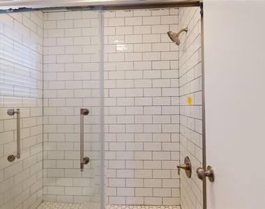 2331 Barrington Place - Photo Thumbnail 27