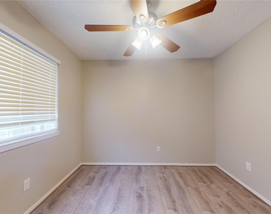 2331 Barrington Place - Photo Thumbnail 32