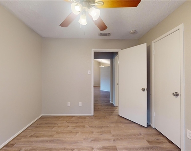 2331 Barrington Place - Photo Thumbnail 30