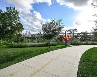 201 Marie Street - Photo Thumbnail 26