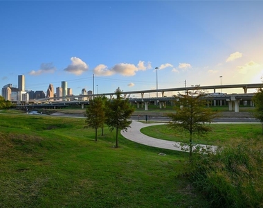 201 Marie Street - Photo Thumbnail 27