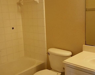 111 Gallery Cove Court - Photo Thumbnail 14