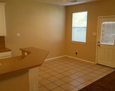 111 Gallery Cove Court - Photo Thumbnail 5