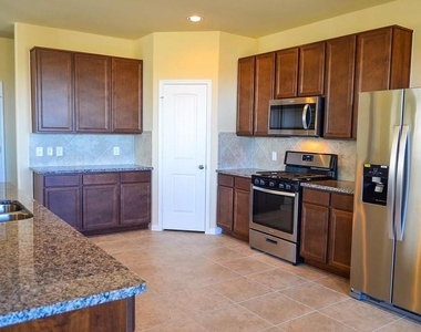 3550 Paganini Place - Photo Thumbnail 2