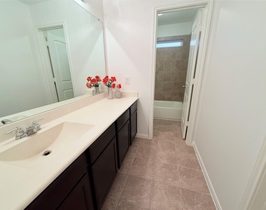 30515 Woodson Trace Drive - Photo Thumbnail 33