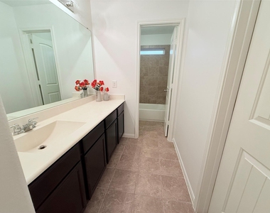 30515 Woodson Trace Drive - Photo Thumbnail 32