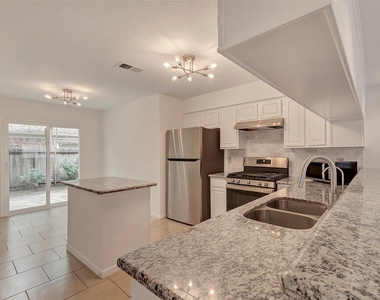 6 Green Slope Place - Photo Thumbnail 16