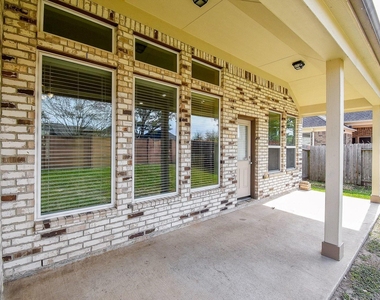 4215 Mill Oaks Drive - Photo Thumbnail 31