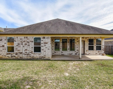 4215 Mill Oaks Drive - Photo Thumbnail 30