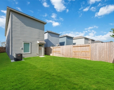 939 Pertuso Lane - Photo Thumbnail 20
