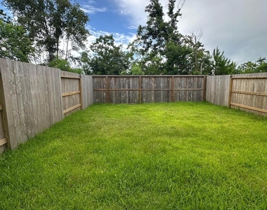 939 Pertuso Lane Lane - Photo Thumbnail 20