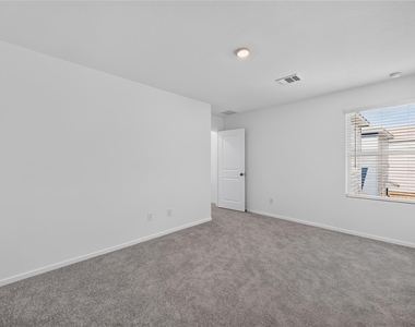 939 Pertuso Lane - Photo Thumbnail 15